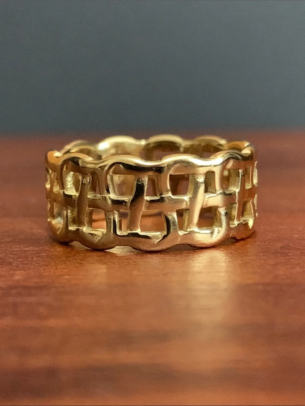 NWT gold tone cut out ring size 7